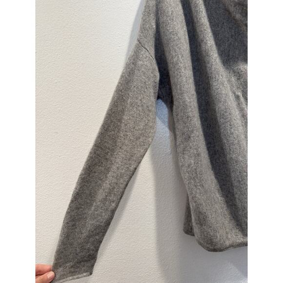 French Connection Gray Cashmere Pullover Sweater Diagonal Buttons Simisola READ - Picture 5 of 9